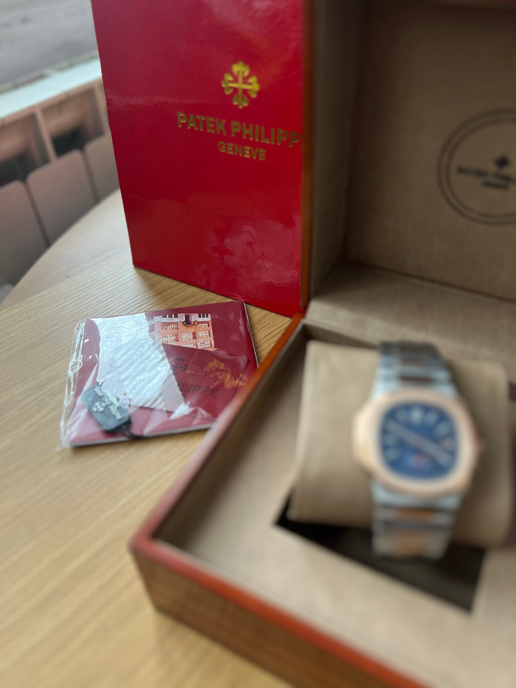 Patek Philippe Nautilus 40 mm Rose Gold And Blue Dial