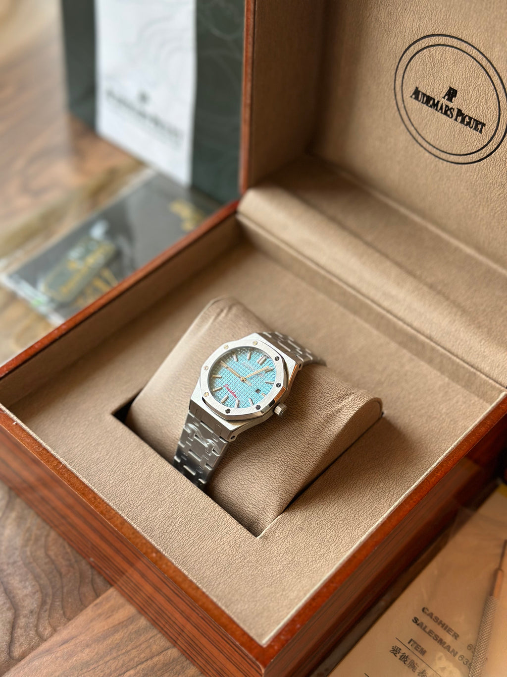 Audemars Piguet Royal Oak Blue 33 mm Quartz - дамски модел