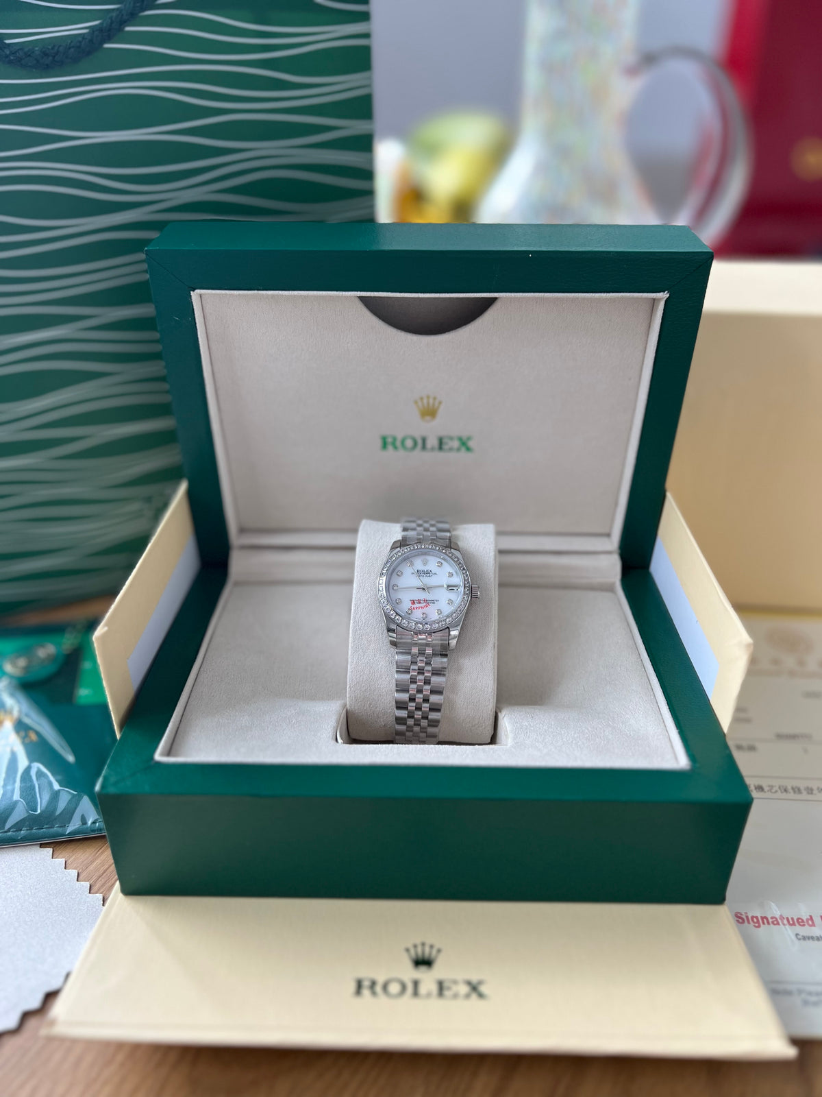Rolex Datejust Diamonds 31 mm - дамски модел