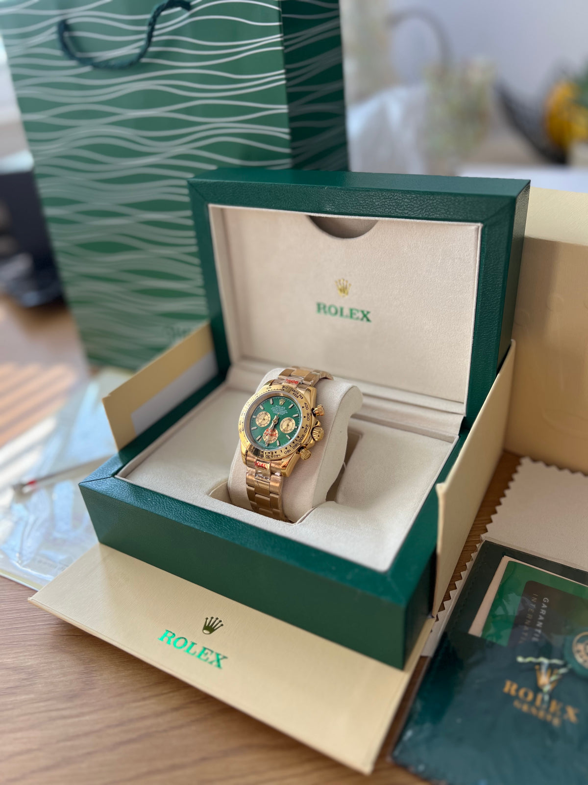 Rolex Daytona Cosmograph Gold And Green Dial 40 mm