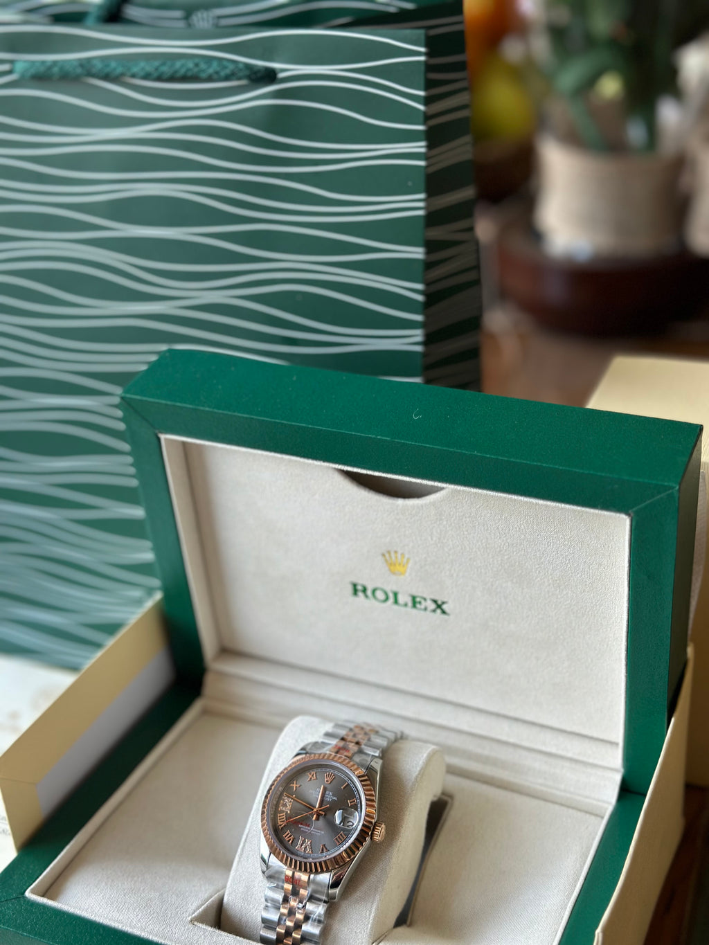 Rolex Datejust 36 mm Rose Gold - дамски модел