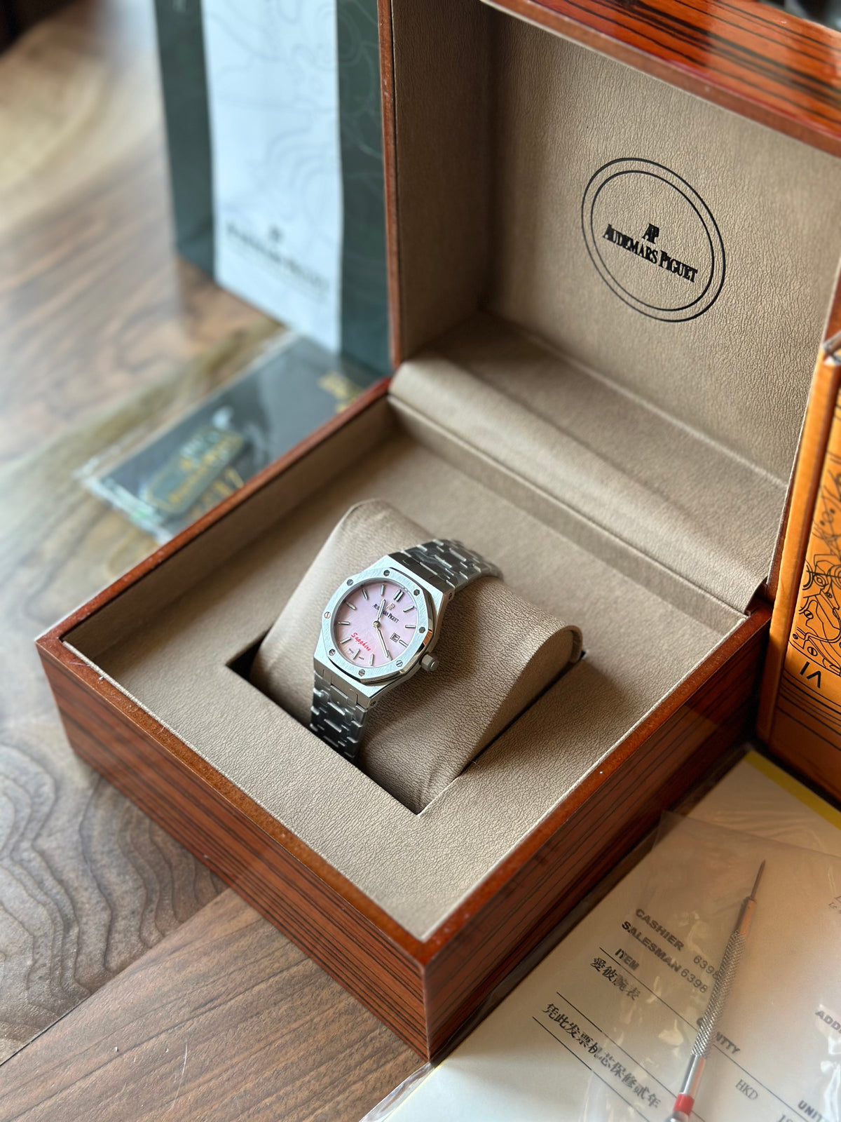 Audemars Piguet Royal Oak Pink 33 mm Quartz - дамски модел