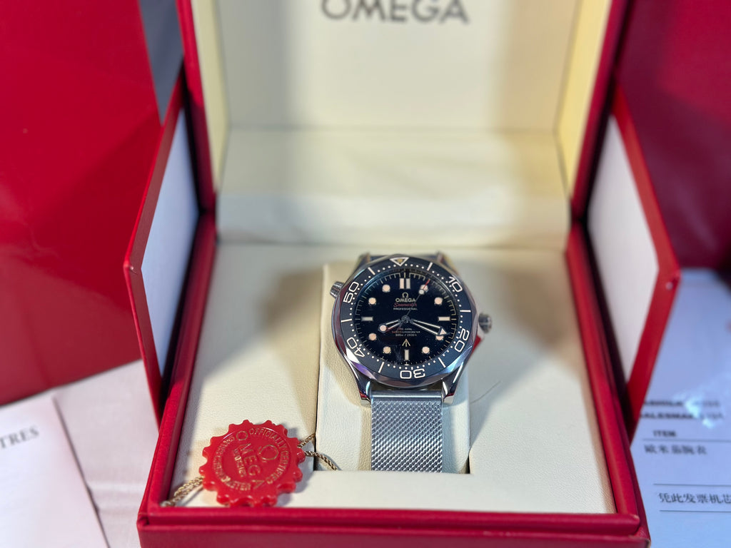 Omega Seamaster Diver 300M “James Bond 007” 42 mm