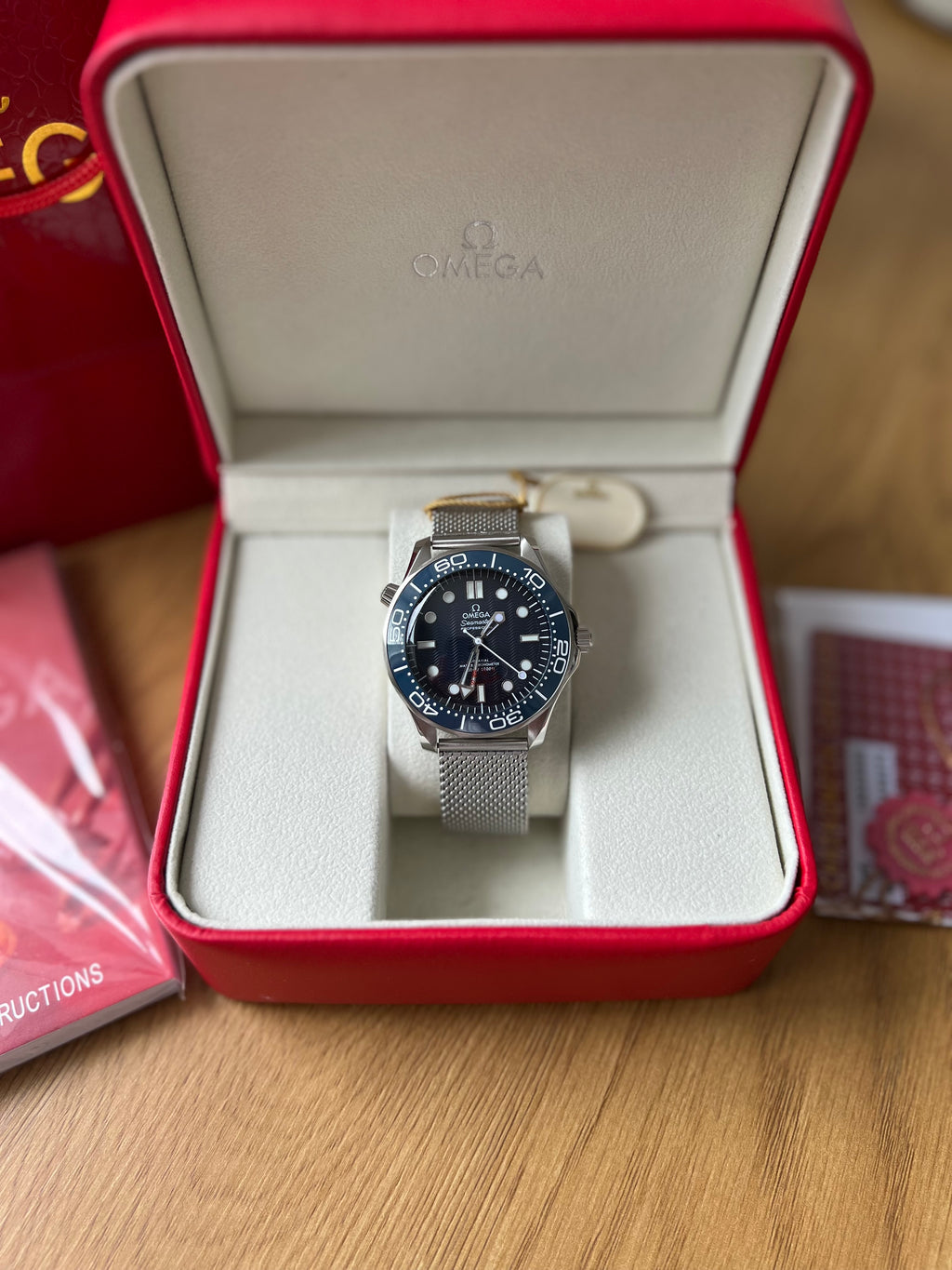 Omega Seamaster Diver 300M “James Bond 007” Blue 42 mm