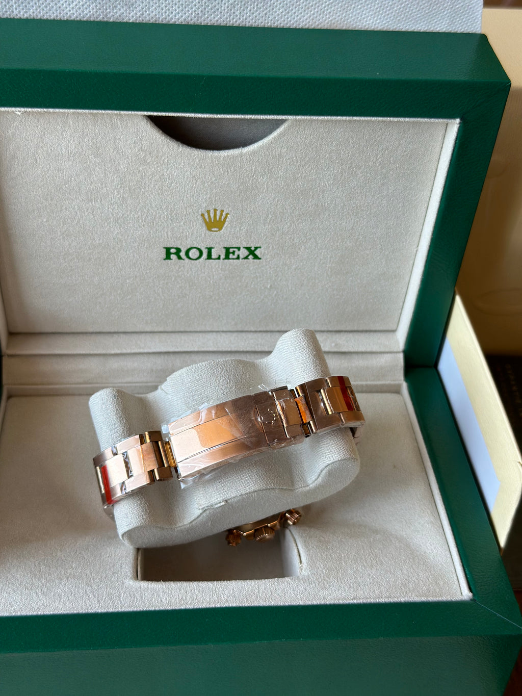 Rolex Daytona Cosmograph Rose Gold And Black Dial 40 mm