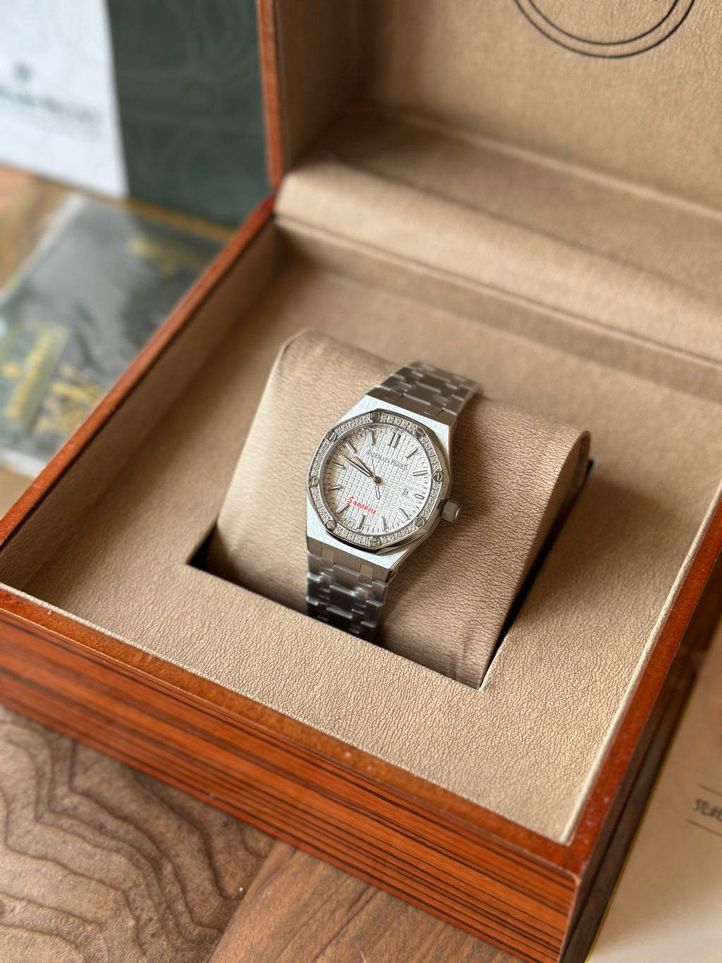 Audemars Piguet Royal Oak 33 mm Quartz - дамски модел