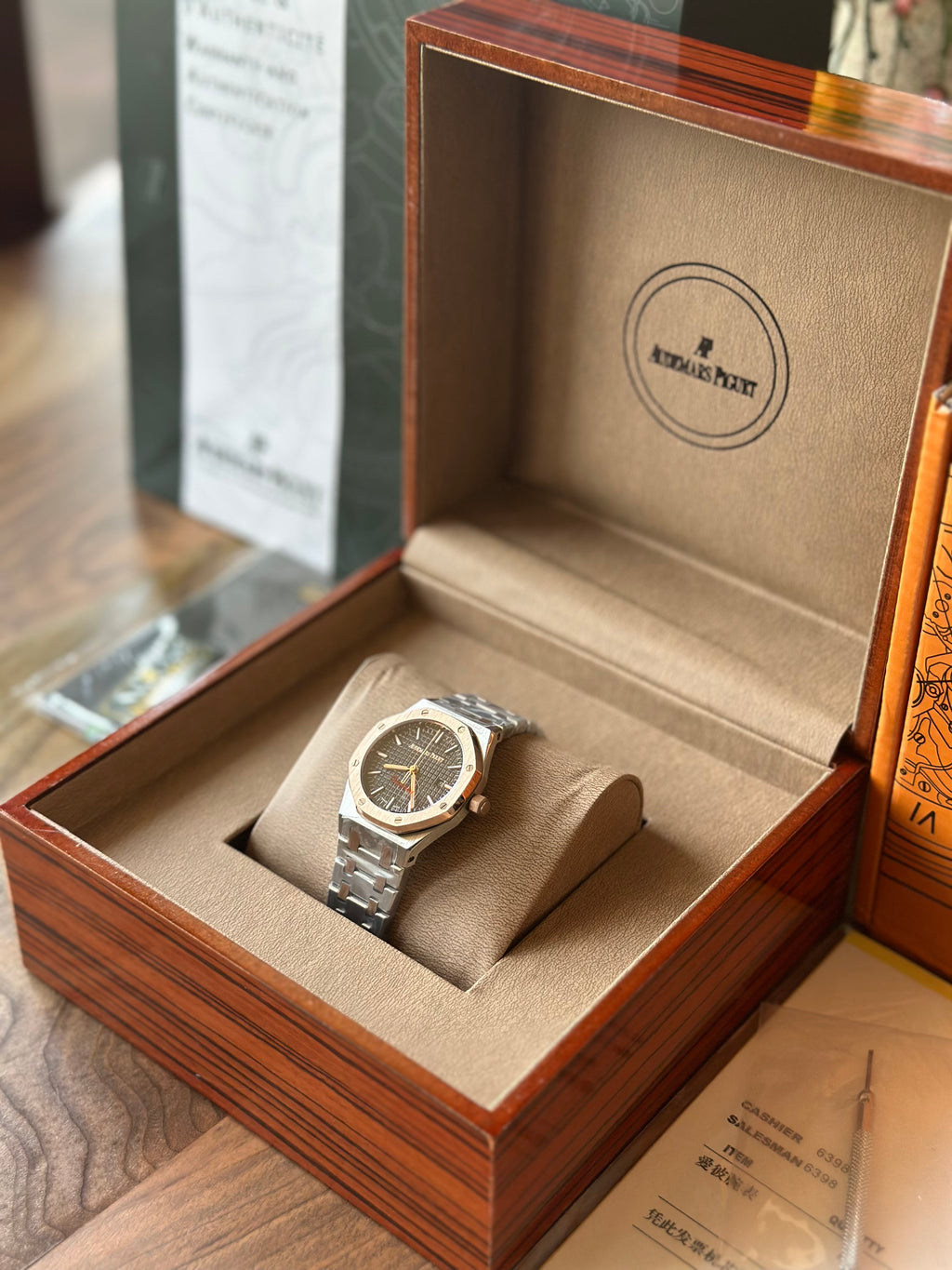 Audemars Piguet Royal Oak Rose Gold And Black Dial 33 mm Quartz - дамски модел