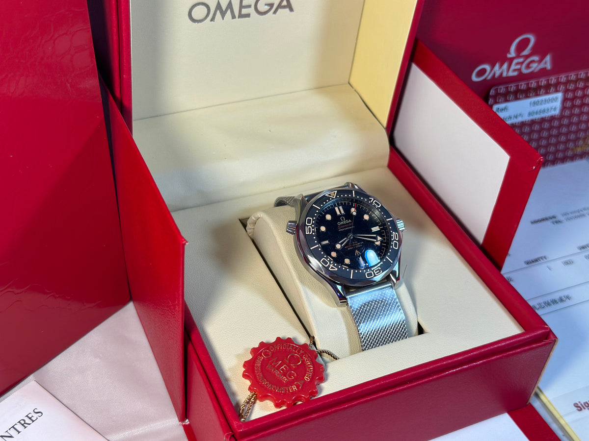Omega Seamaster Diver 300M “James Bond 007” 42 mm