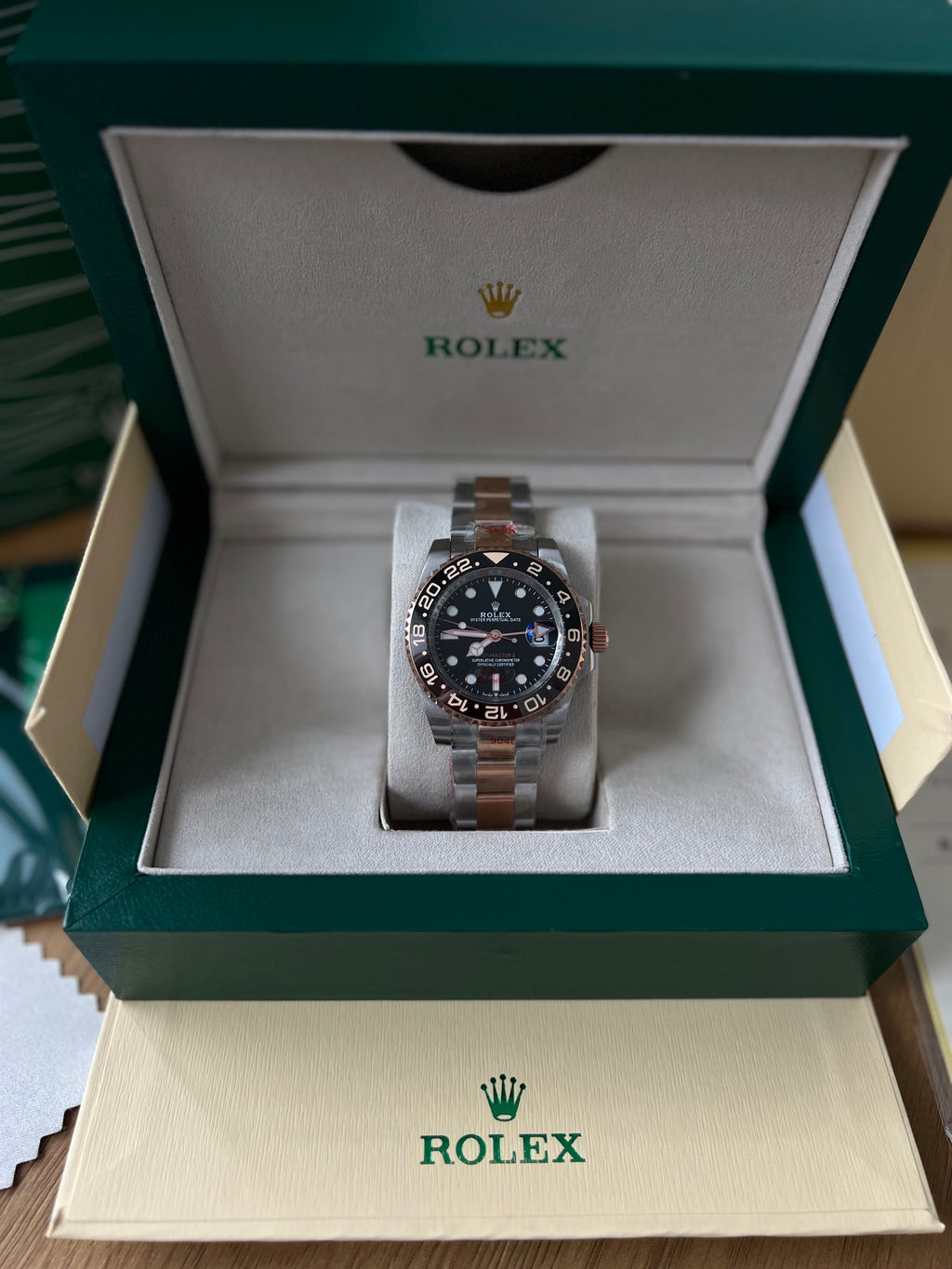 Rolex GMT-Master 2 “Rootbeer” 40 mm