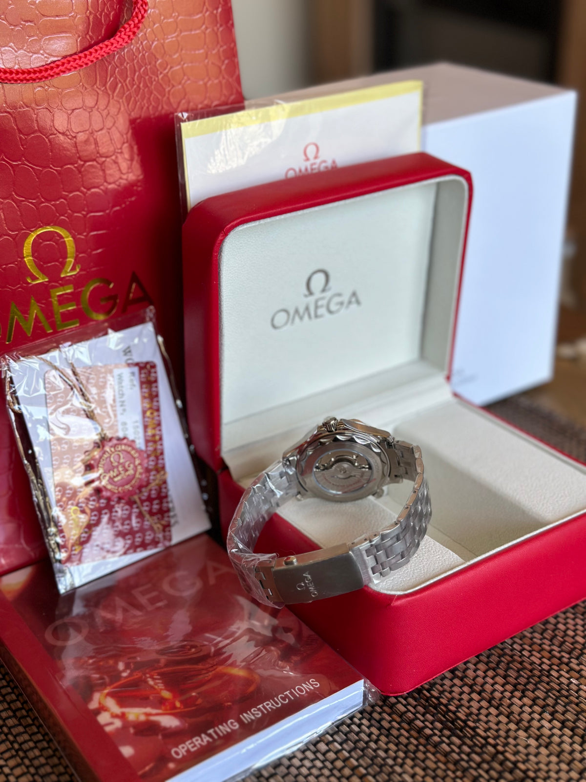 Omega Seamaster Diver 300M Green 42 mm