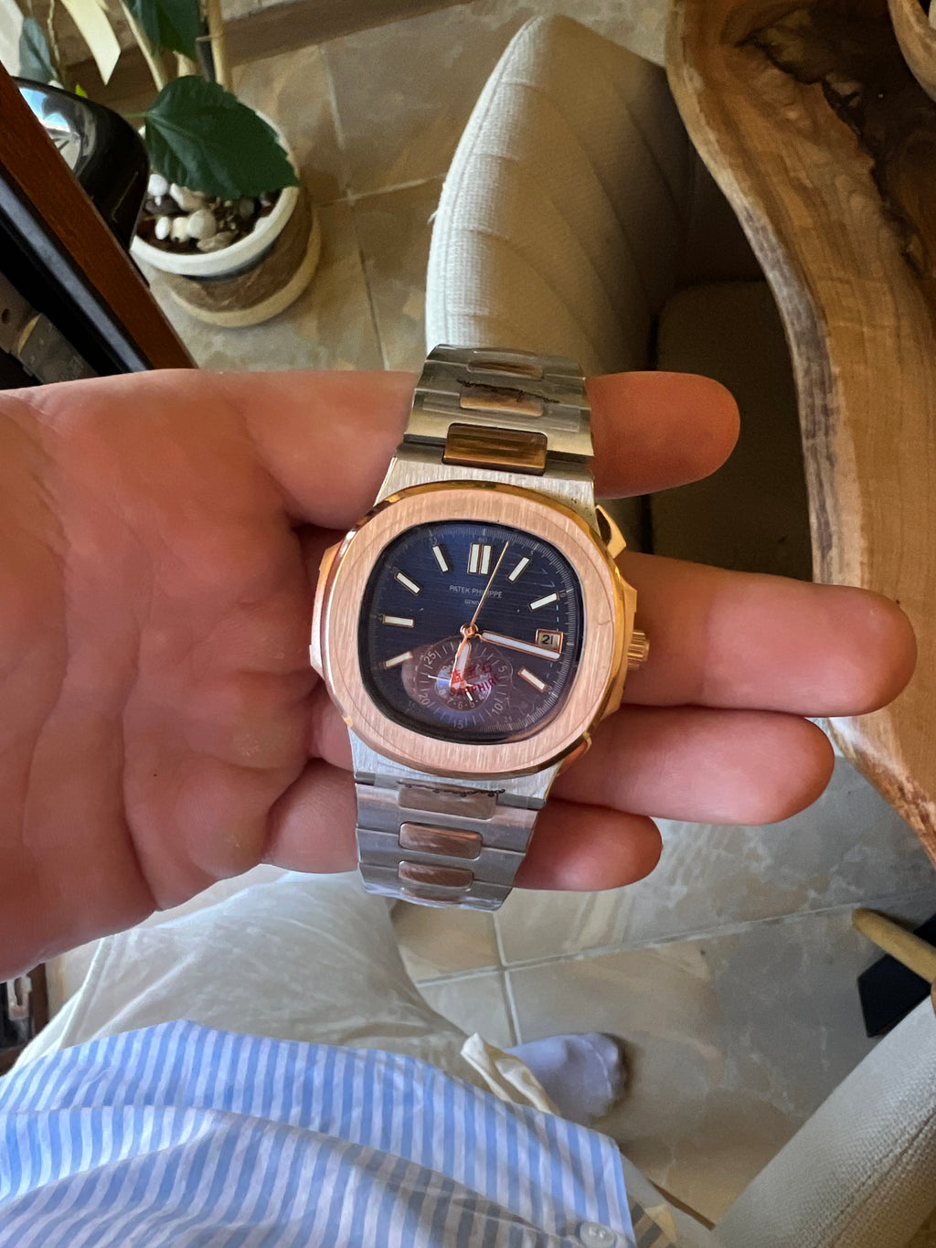 Patek Philippe Nautilus 40 mm Rose Gold And Blue Dial
