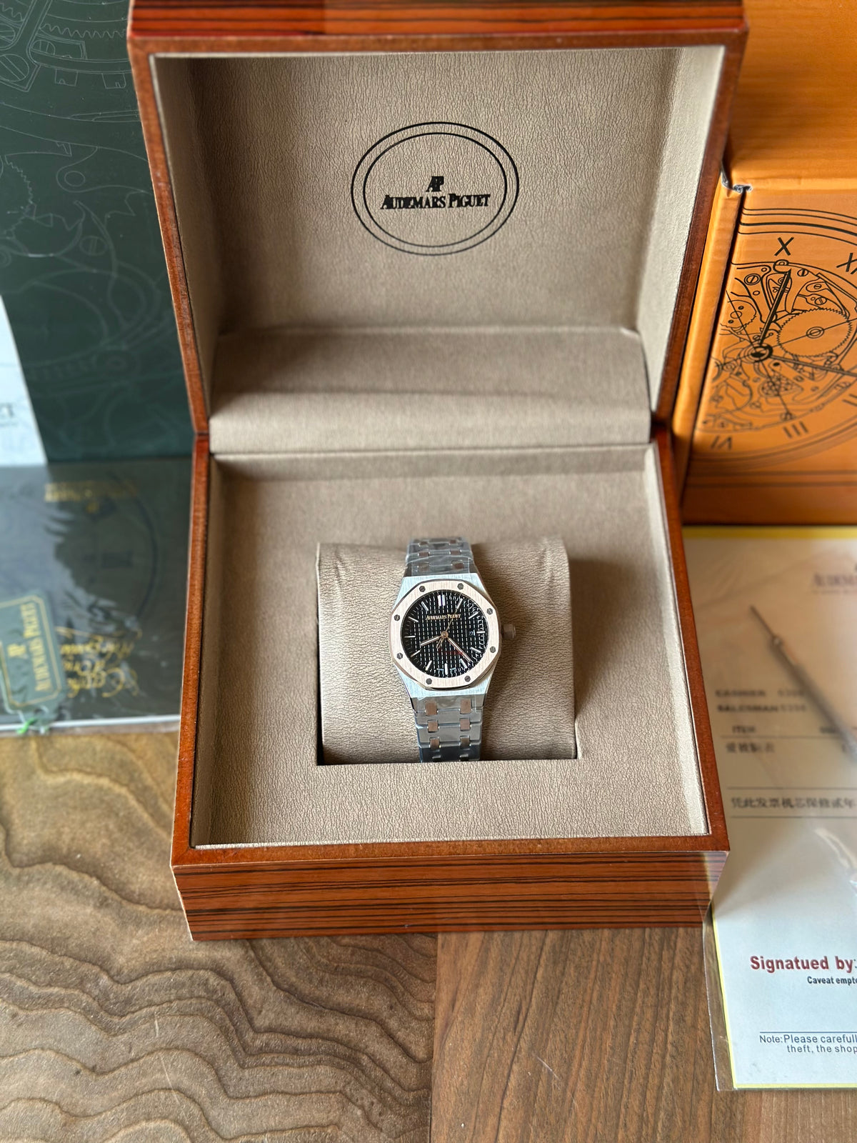 Audemars Piguet Royal Oak Rose Gold And Black Dial 33 mm Quartz - дамски модел