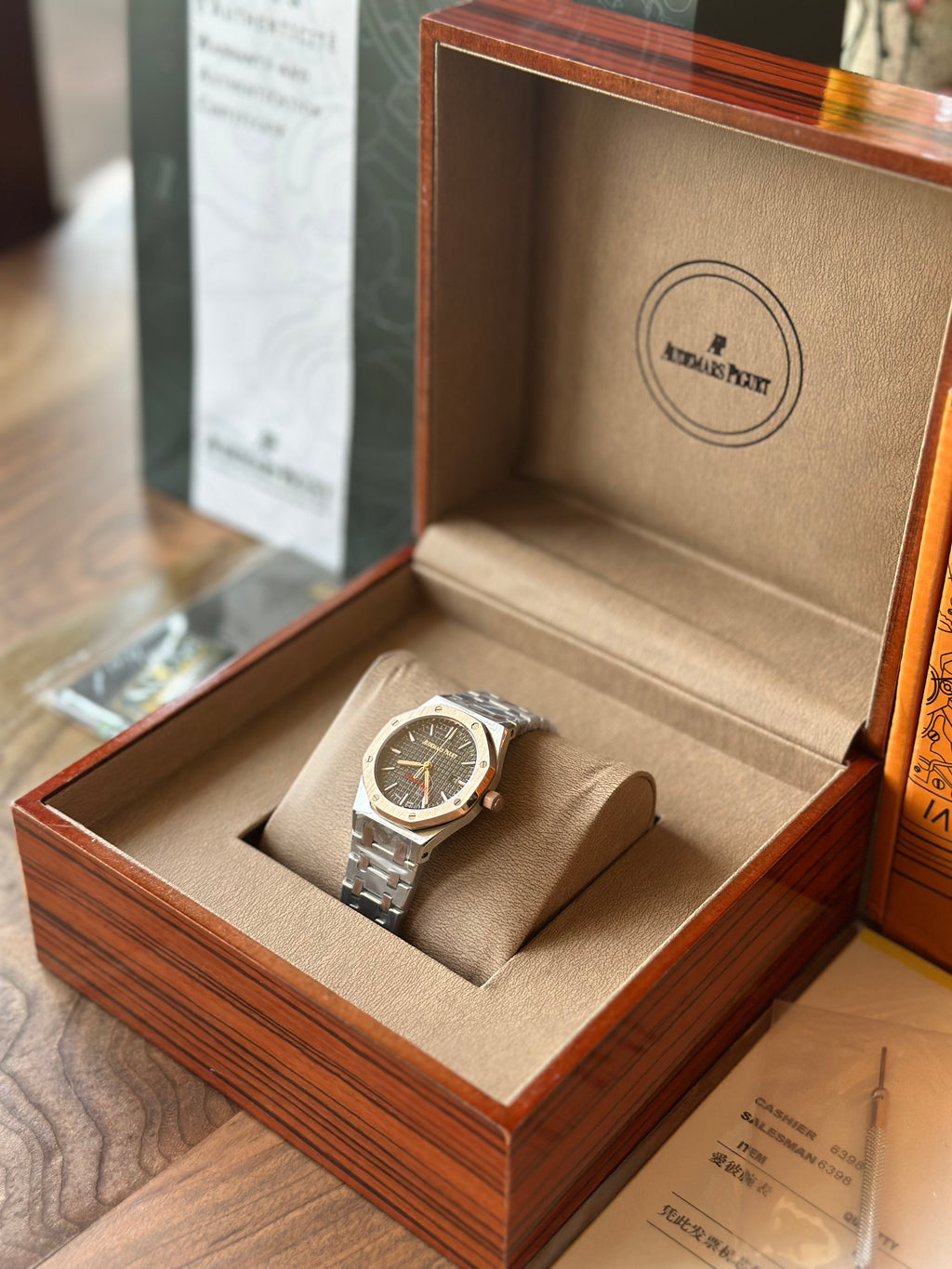 Audemars Piguet Royal Oak Rose Gold And Black Dial 33 mm Quartz - дамски модел